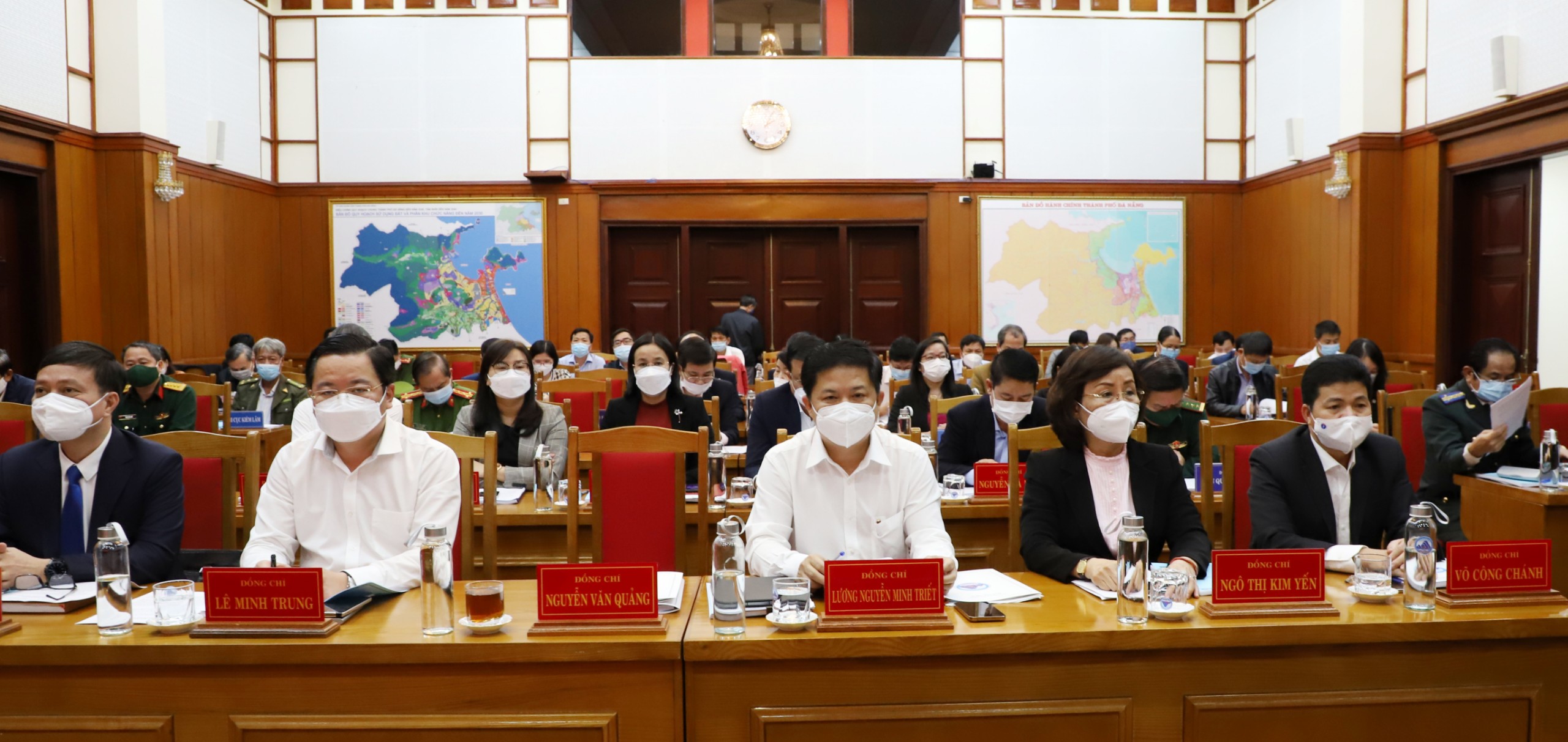 Các đại biểu dự Hội nghị tổng kết công tác Nội chính Đảng năm 2021 và triển khai nhiệm vụ trọng tâm năm 2022 của Thành ủy Đà Nẵng