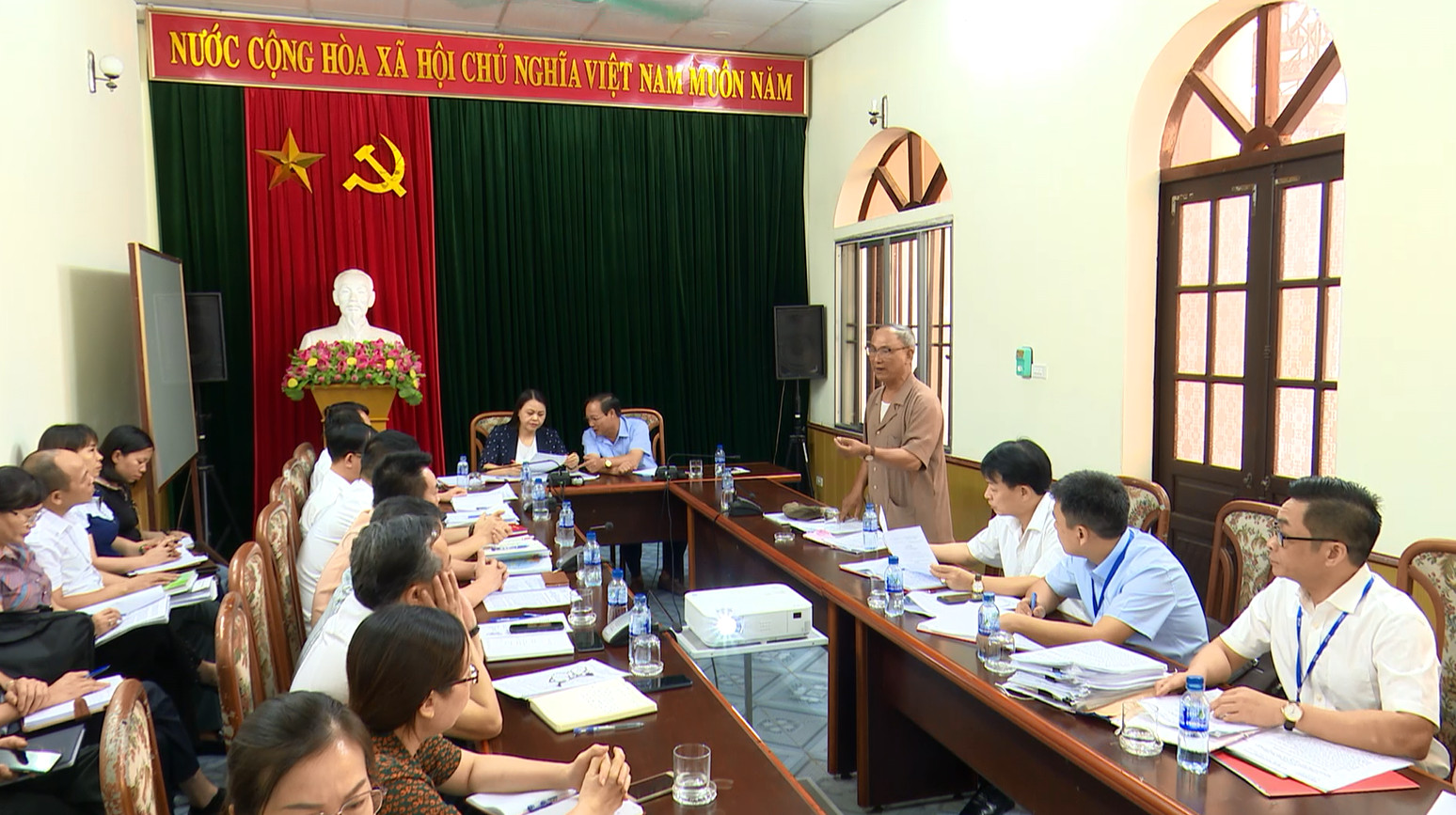 Đồng chí Nguyễn Thị Thu Hà, Ủy viên Trung ương Đảng, Bí thư Tỉnh ủy chủ trì phiên tiếp công dân