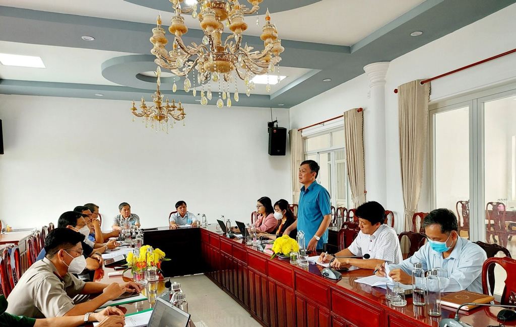 Đồng chí Phạm Việt Kiên, Tỉnh ủy viên, Phó trưởng Ban Nội chính Tỉnh ủy phát biểu