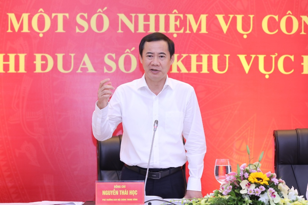 Đồng chí Nguyễn Thái Học, Phó Trưởng Ban Nội chính Trung ương phát biểu tại Hội nghị