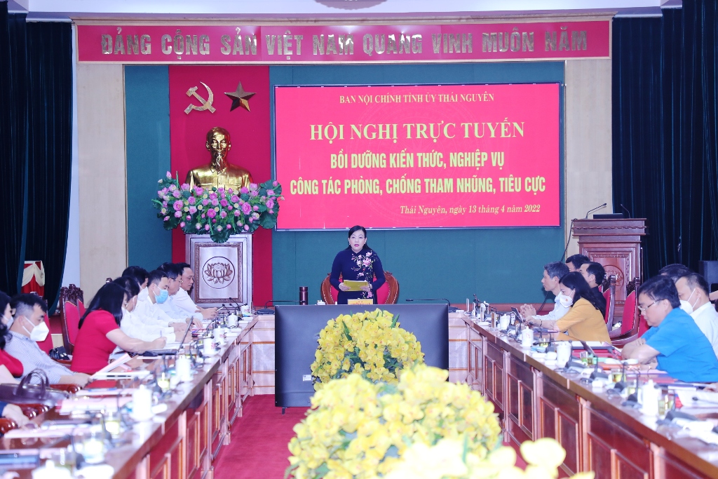 Đồng chí Nguyễn Thanh Hải, Ủy viên Trung ương Đảng, Bí thư Tỉnh ủy, Trưởng đoàn Đại biểu Quốc hội tỉnh Thái Nguyên phát biểu khai mạc Hội nghị