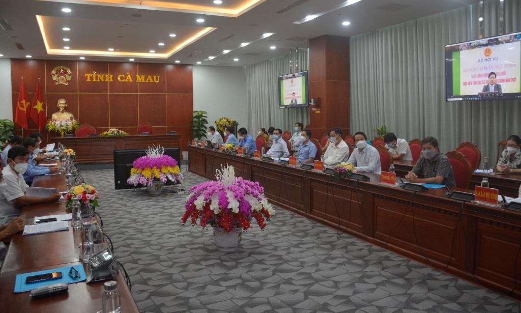 Hội nghị tập huấn trực tuyến công tác cải cách hành chính tỉnh Cà Mau 