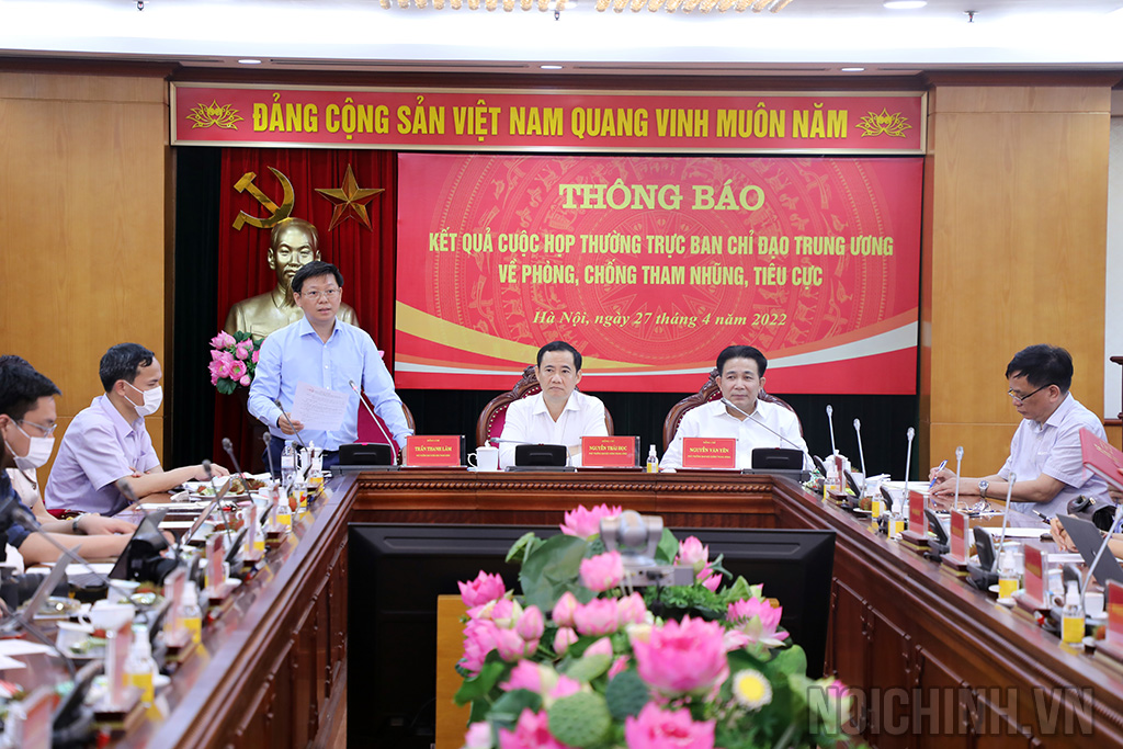 Đồng chí Trần Thanh Lâm, Phó Trưởng Ban Tuyên giáo Trung ương phát biểu tại Cuộc họp