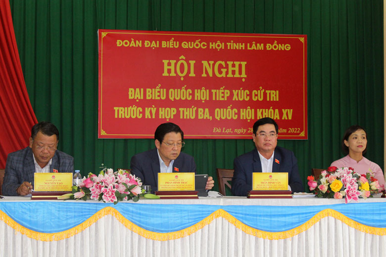 Đồng chí Trưởng Ban Nội chính Trung ương tiếp xúc cử tri xã Xuân Thọ, thành phố Đà Lạt, tỉnh Lâm Đồng
