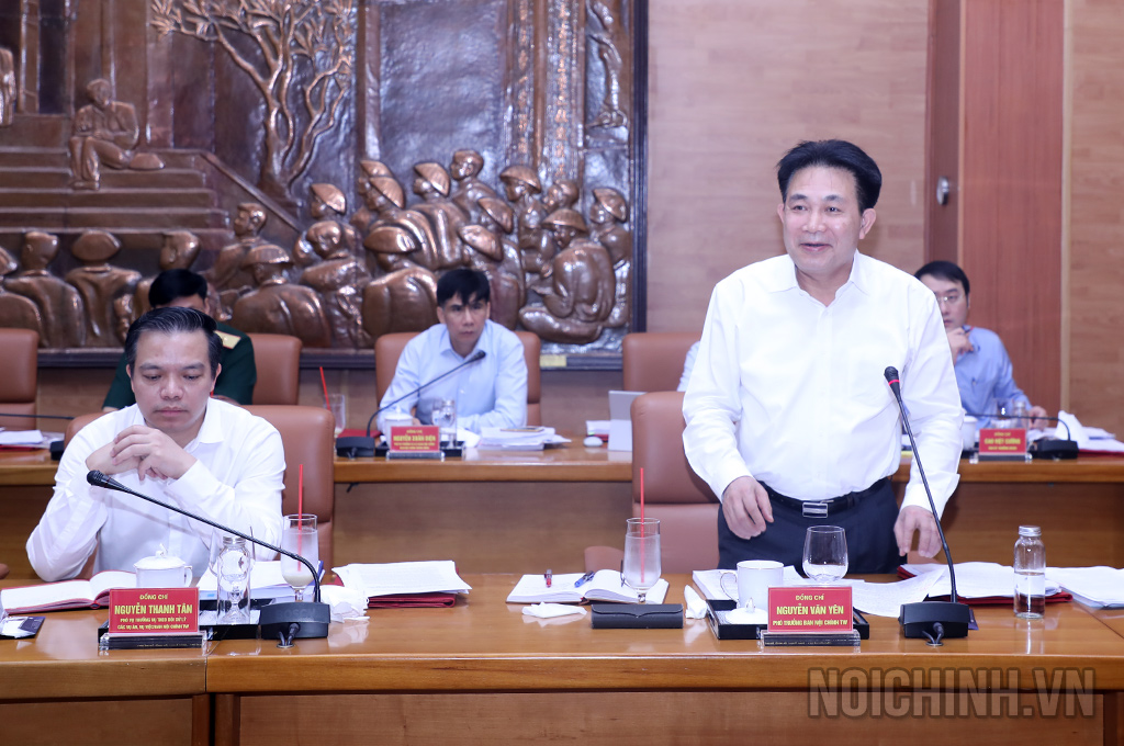 Đồng chí Nguyễn Văn Yên, Phó Trưởng Ban Nội chính Trung ương, Phó Trưởng Đoàn công bố Quyết định và Kế hoạch kiểm tra tại Quân ủy Trung ương