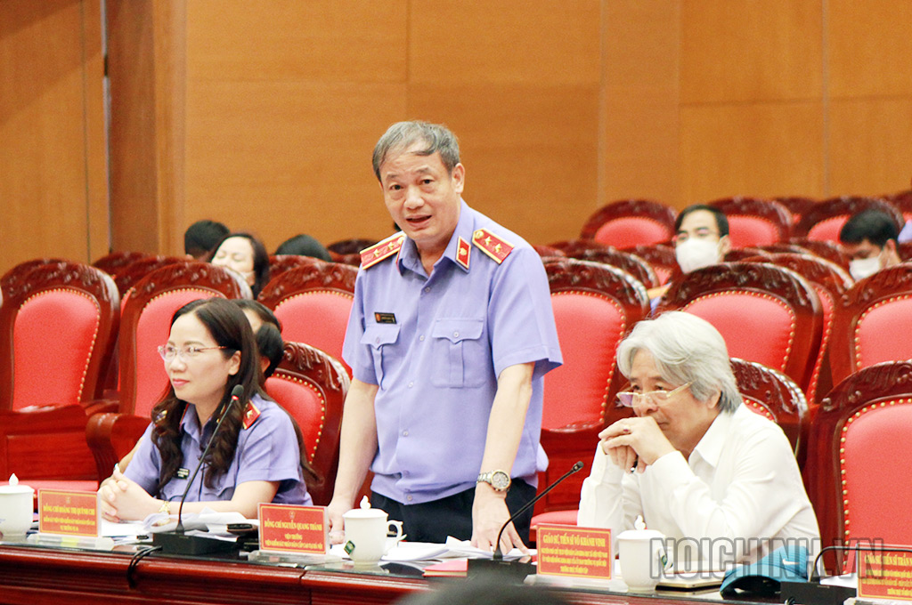 Đồng chí Nguyễn Quang Thành, Viện trưởng Viện Kiểm sát nhân dân cấp cao tại Hà Nội phát biểu tại buổi làm việc