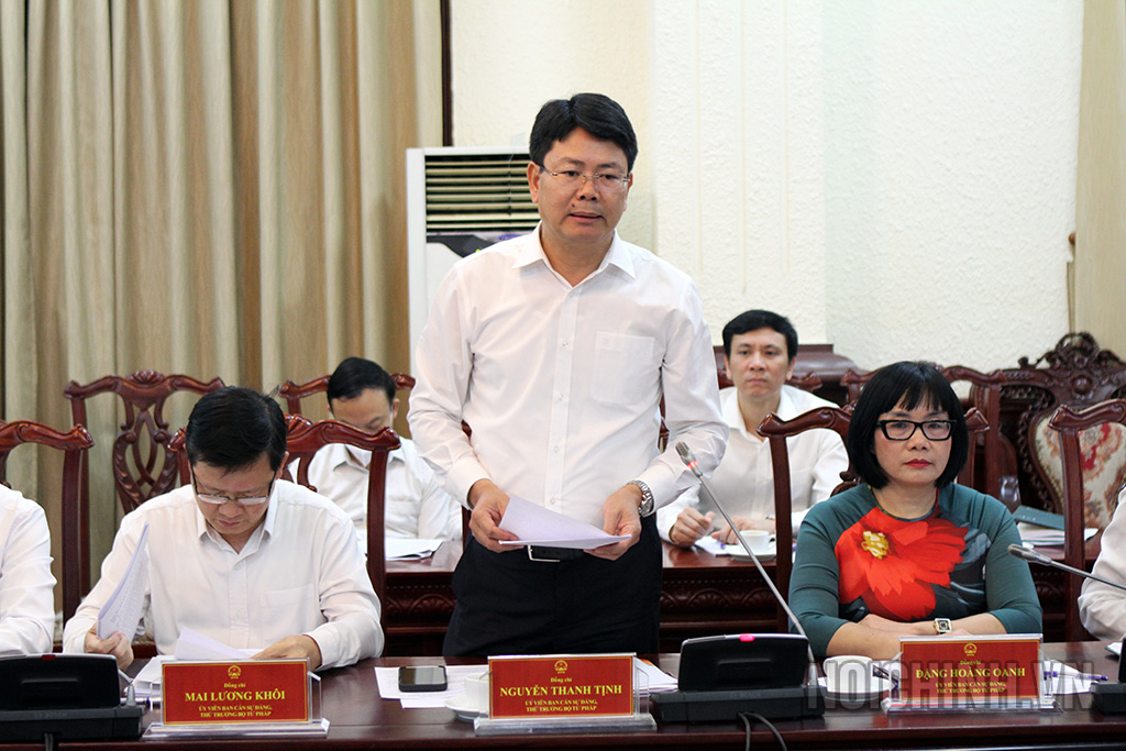Đồng chí Nguyễn Thanh Tịnh, Thứ Trưởng Bộ Tư pháp phát biểu tại buổi làm việc