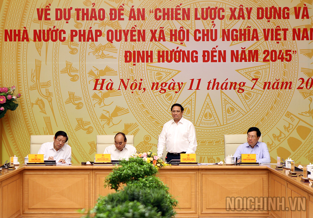 Đồng chí Phạm Minh Chính, Ủy viên Bộ Chính trị, Thủ tướng Chính phủ, Phó Trưởng Ban Chỉ đạo xây dựng Đề án phát biểu tại Hội nghị