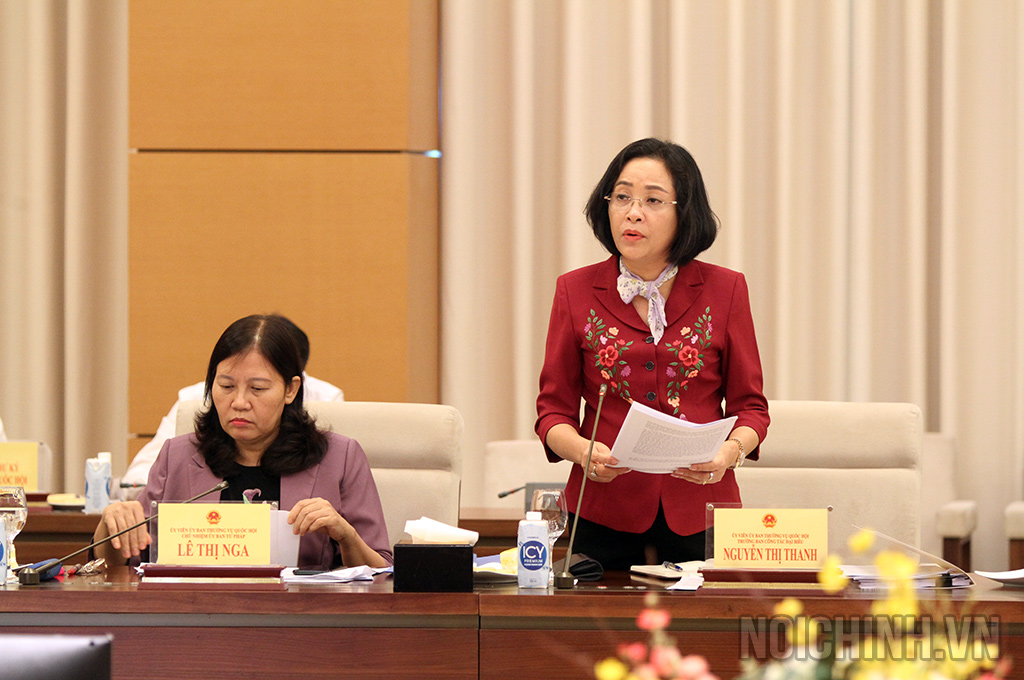 Đồng chí Nguyễn Thị Thanh, Ủy viên Ủy ban Thường vụ Quốc hội, Trưởng ban Công tác Đại biểu Quốc hội phát biểu tại buổi làm việc