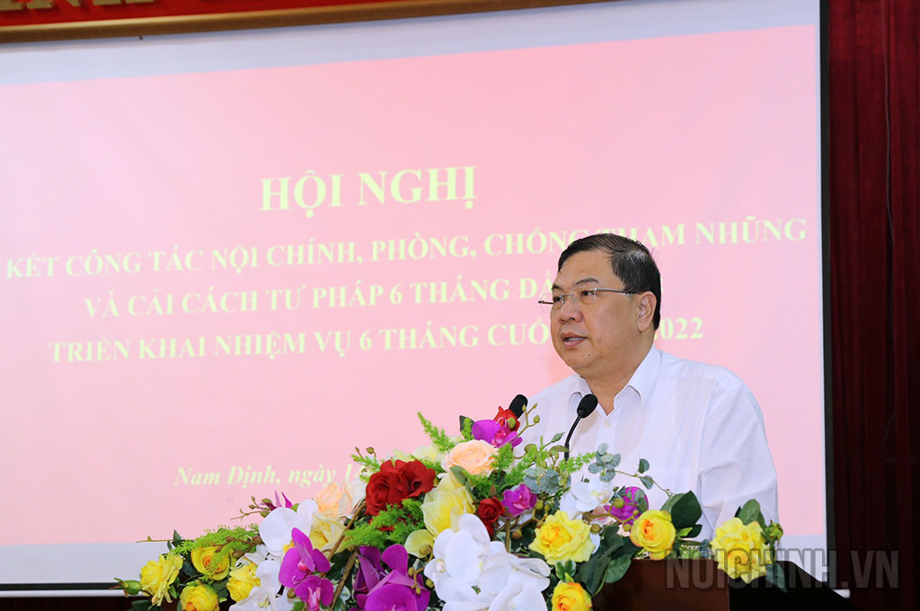 Đồng chí Phạm Gia Túc, Ủy viên Trung ương Đảng, Bí  thư tỉnh ủy phát biểu tại Hội nghị