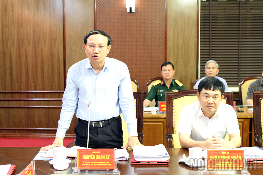 Đồng chí Nguyễn Xuân Ký, Ủy viên Trung ương Đảng, Bí thư Tỉnh ủy Quảng Ninh phát biểu tại buổi làm việc