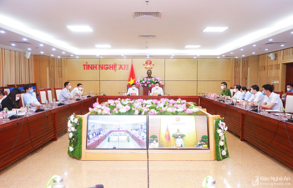 Một cuộc họp của Ủy ban nhân dân tỉnh Nghệ An