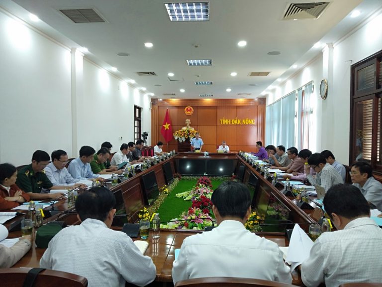 Một cuộc họp của Ủy ban nhân dân tỉnh Đắk Nông