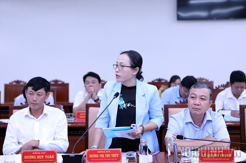 Đồng chí Dương Thị Thu Thủy, Phó trưởng Ban Nội chính Tỉnh ủy Kon Tum