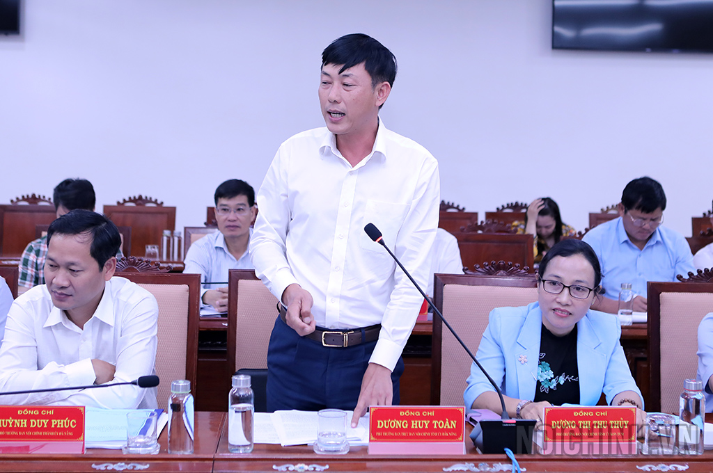 Đồng chí Dương Huy Toàn, Phó Trưởng ban Thường trực Ban Nội chính Tỉnh ủy Đắk Nông