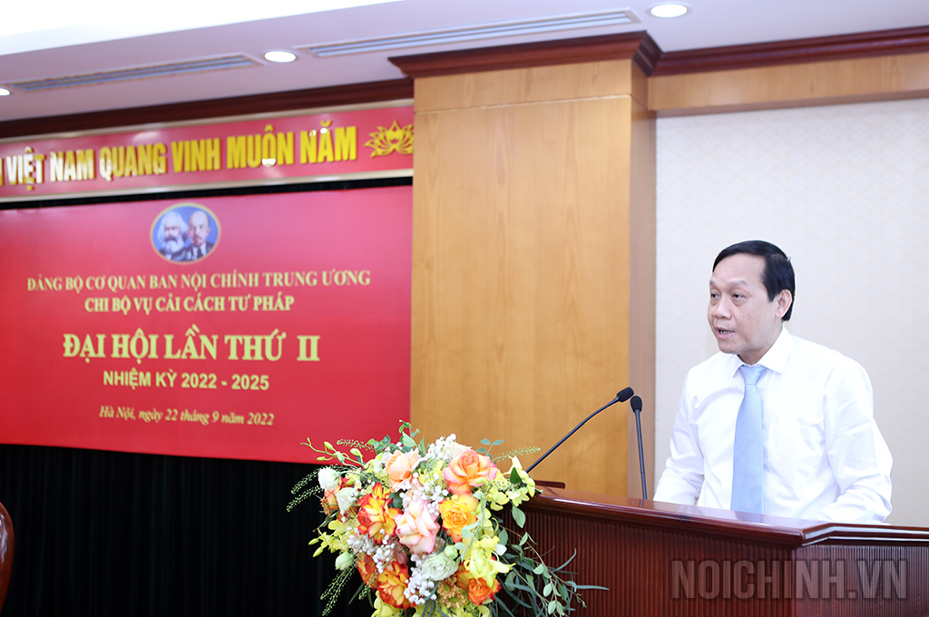 Đồng chí Nguyễn Thanh Hải, Phó trưởng Ban, Phó Bí thư Đảng ủy Cơ quan Ban Nội chính Trung ương phát biểu chỉ đạo Đại hội