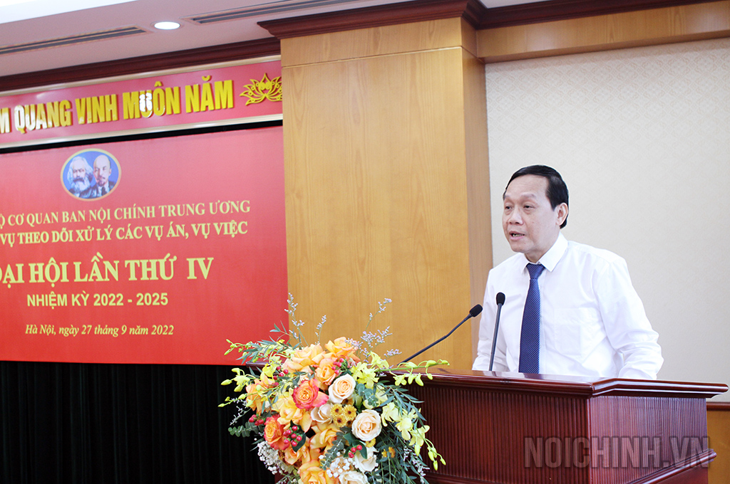 Đồng chí Nguyễn Thanh Hải, Phó trưởng Ban, Phó Bí thư Đảng ủy Cơ quan Ban Nội chính Trung ương phát biểu chỉ đạo Đại hội