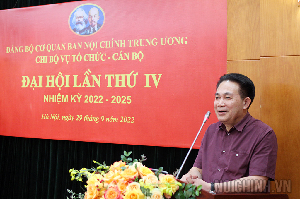 Đồng chí Nguyễn Văn Yên, Phó Trưởng Ban, Ủy viên Ban Thường vụ, Chủ nhiệm Ủy ban Kiểm tra Đảng ủy Cơ quan phát biểu chỉ đạo Đại hội
