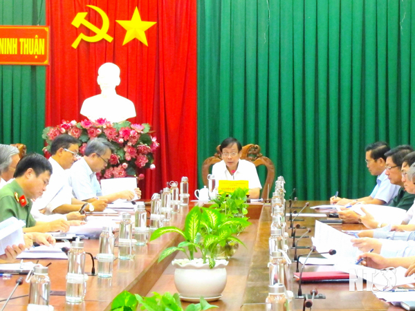 Quang cảnh một buổi họp của Ban Thường vụ Tỉnh ủy Ninh Thuận