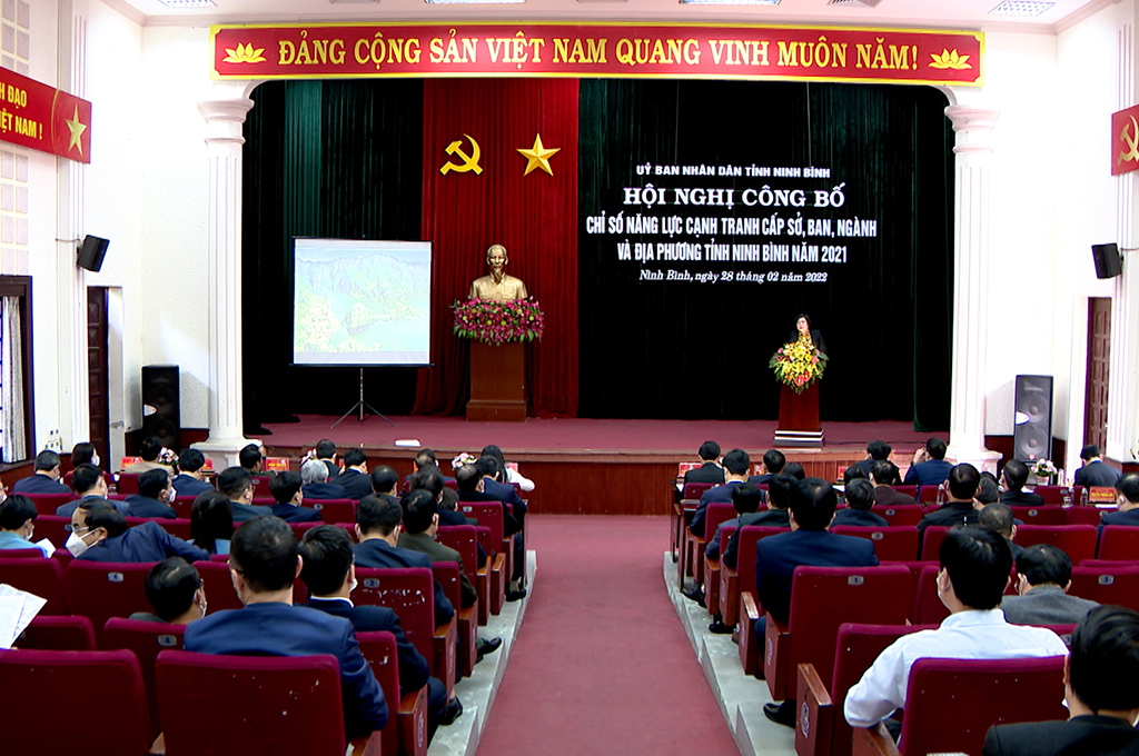 UBND tỉnh Ninh Bình tổ chức hội nghị công bố chỉ số năng lực cạnh tranh cấp tỉnh