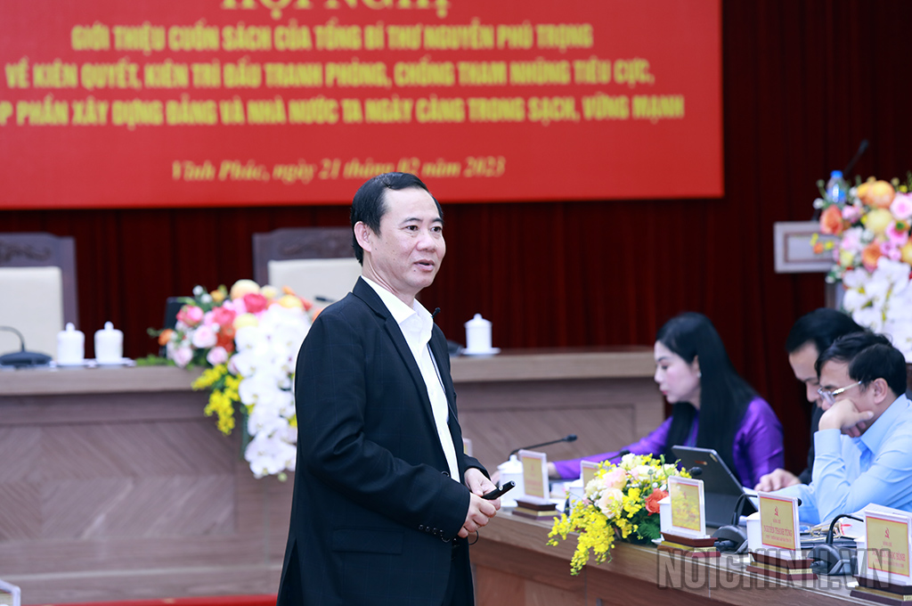 Đồng chí Nguyễn Thái Học, Phó Trưởng Ban Nội chính Trung ương, Tổ trưởng Tổ Biên soạn Cuốn sách giới thiệu Cuốn sách