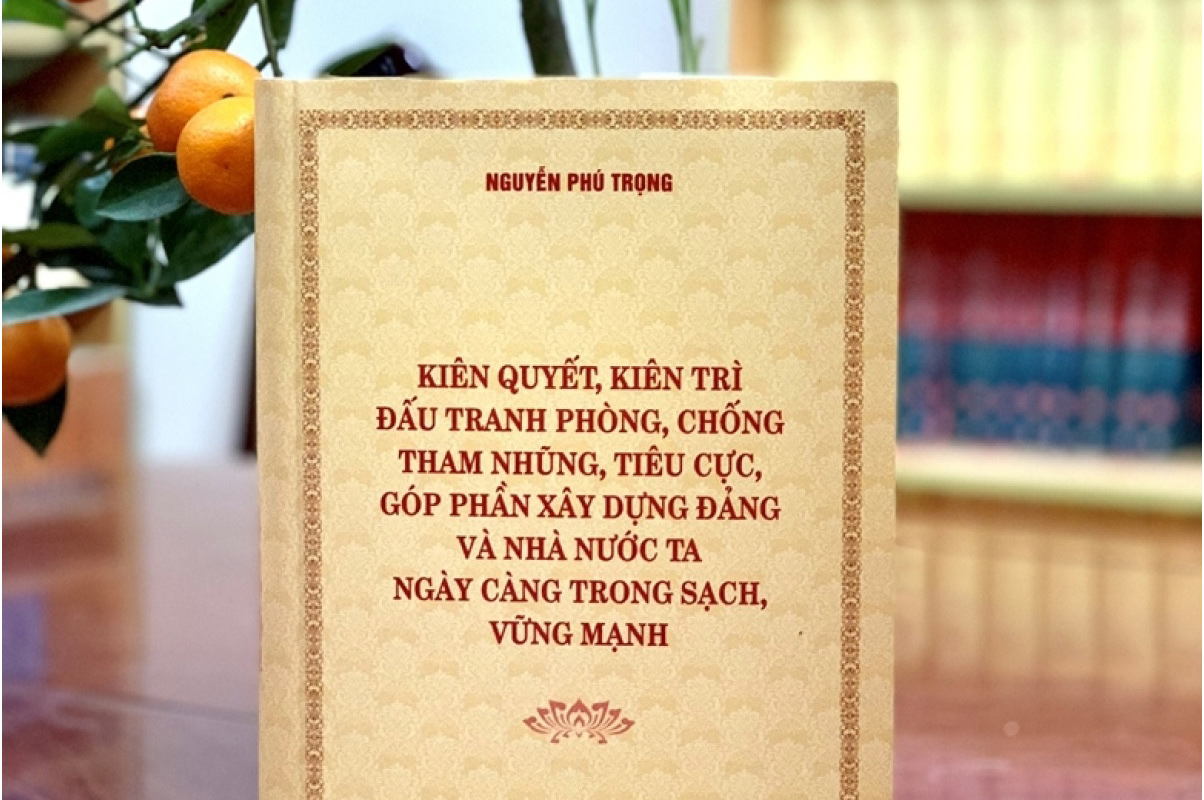 Cuốn sách của Tổng Bí thư Nguyễn Phú Trọng dày khoảng 600 trang, được chia làm 3 phần