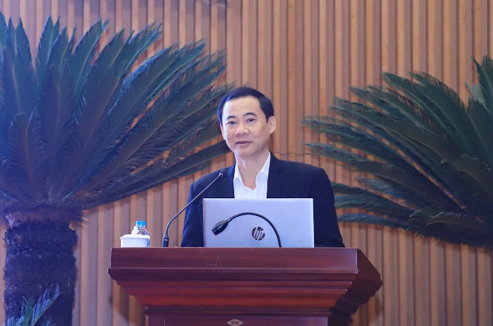 Đồng chí Nguyễn Thái Học, Phó Trưởng Ban Nội chính Trung ương giới thiệu những nội dung cơ bản của Cuốn sách
