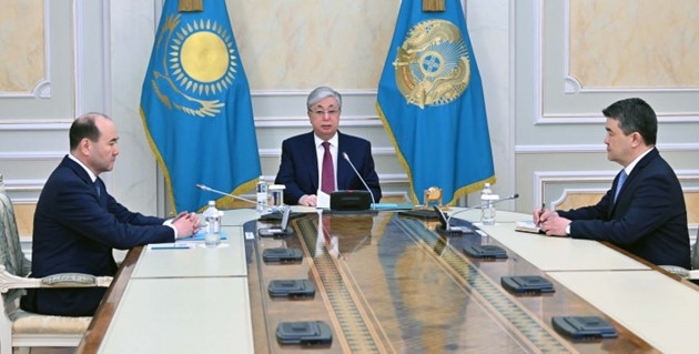 Tổng thống Kassym-Jomart Tokayev chủ trì cuộc họp trực tuyến với lãnh đạo mới của Cơ quan Chống tham nhũng. Ảnh: Akorda
