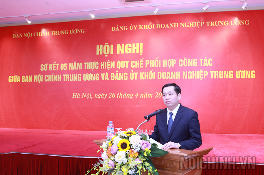 Đồng chí Nguyễn Long Hải, Ủy viên dự khuyết Trung ương Đảng, Bí thư Đảng ủy Khối Doanh nghiệp Trung ương khai mạc Hội nghị