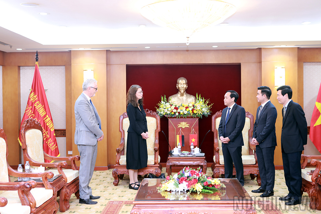 Đồng chí Nguyễn Thanh Hải, Phó trưởng Ban Nội chính Trung ương tiếp, làm việc với Đoàn công tác Bộ Tư pháp Cộng hòa Liên bang Đức