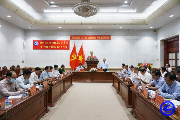 Một cuộc họp của Ủy ban nhân dân tỉnh Tiền Giang