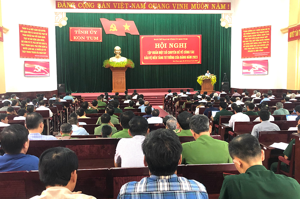 Hội nghị tập huấn công tác bảo vệ nền tảng tư tưởng của Đảng cho cán bộ, công chức tỉnh Kon Tum năm 2023