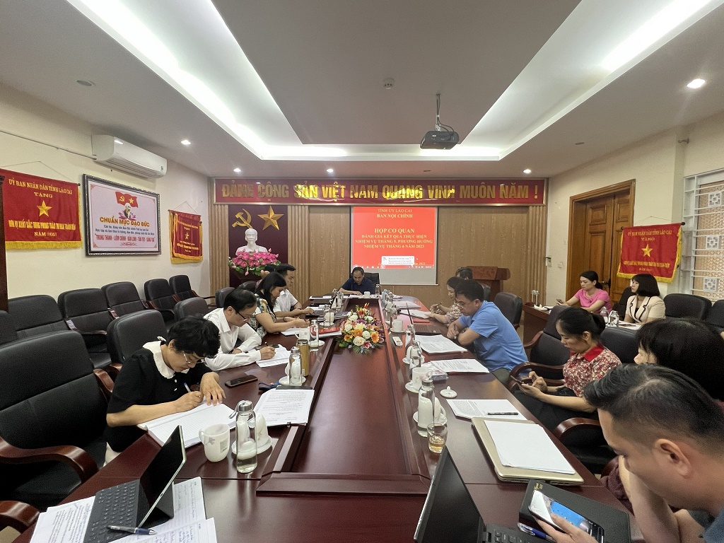 Quang cảnh Cuộc họp giao ban công tác tháng 5 của Ban Nội chính Tỉnh ủy Lào Cai 