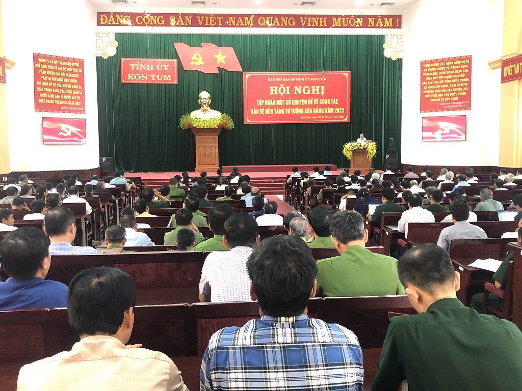Hội nghị tập huấn công tác bảo vệ nền tảng tư tưởng của Đảng cho cán bộ, công chức tỉnh Kon Tum năm 2023