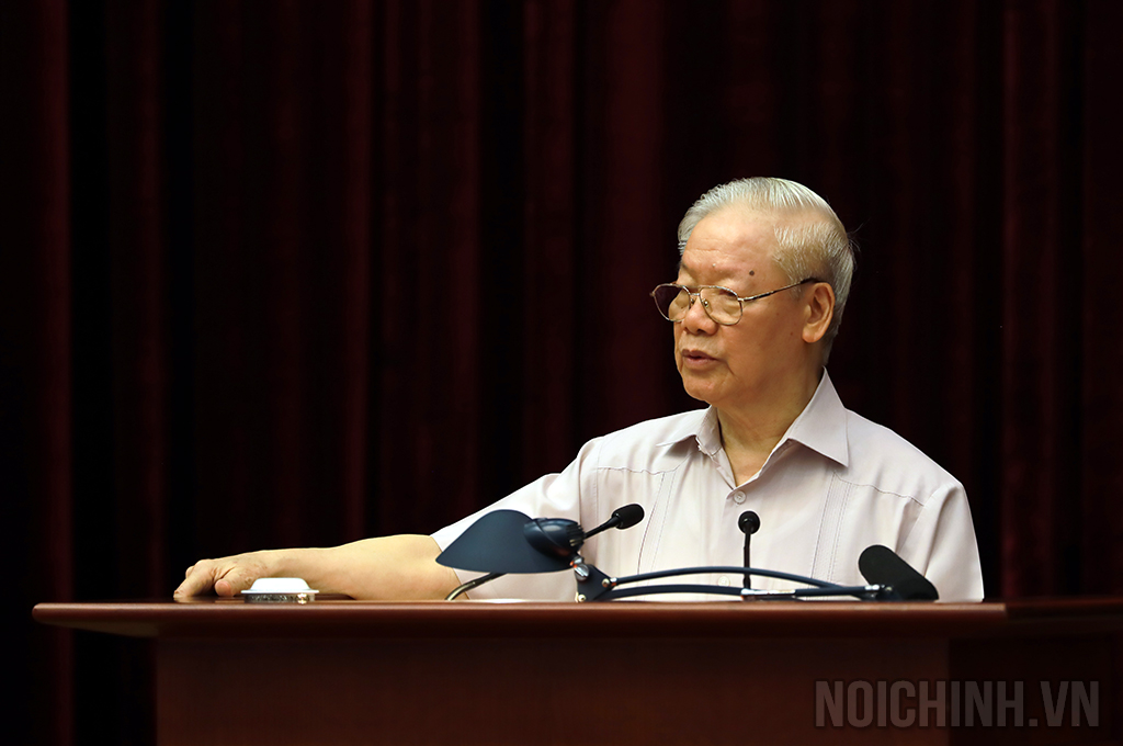 Đồng chí Nguyễn Phú Trọng, Tổng Bí thư, Trưởng Ban Chỉ đạo Trung ương về phòng, chống tham nhũng, tiêu cực phát biểu chỉ đạo Hội nghị