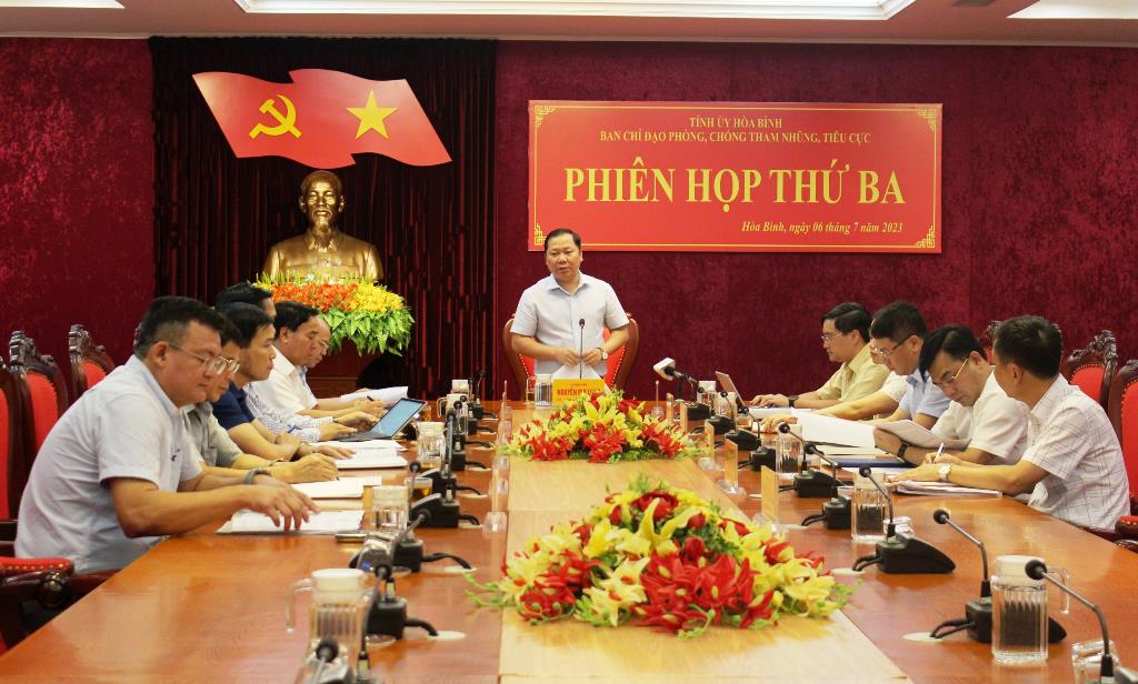 Quang cảnh Phiên họp