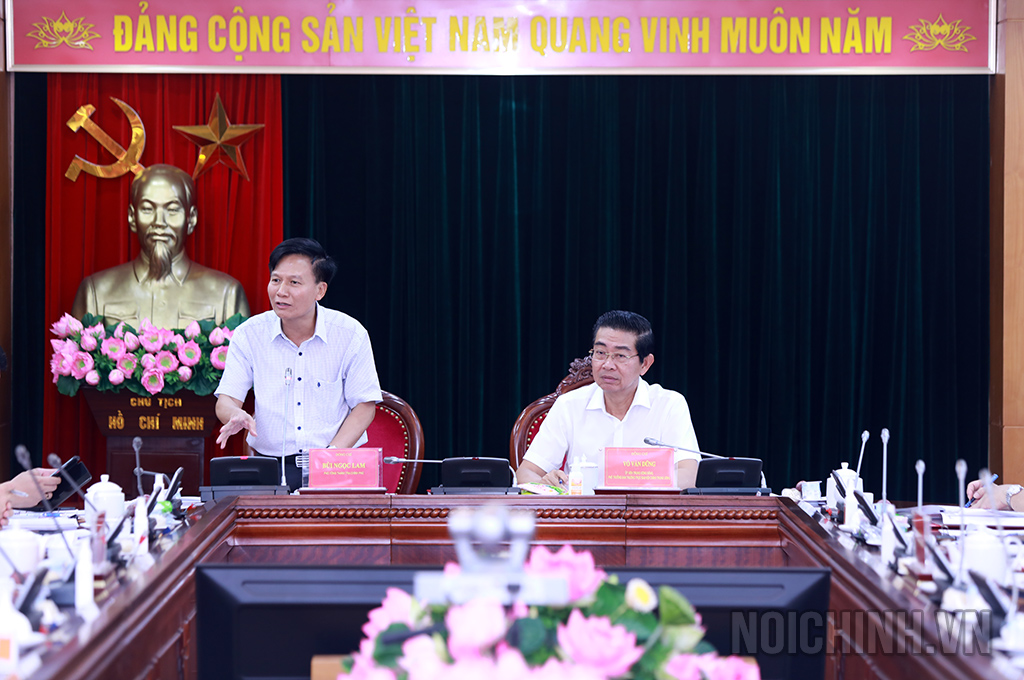 Đồng chí Bùi Ngọc Lam, Phó Tổng Thanh tra Chính phủ, Phó Trưởng Ban Chỉ đạo tổng kết việc thực hiện Chỉ thị 33-CT/TW của Bộ Chính trị phát biểu
