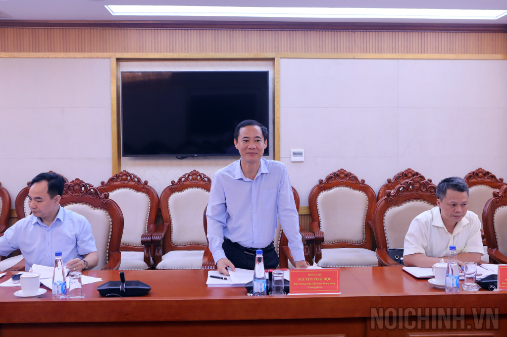 Đồng chí Nguyễn Thái Học, Phó Trưởng Ban Nội chính Trung ương, Trưởng Đoàn kiểm tra phát biểu tại Hội nghị