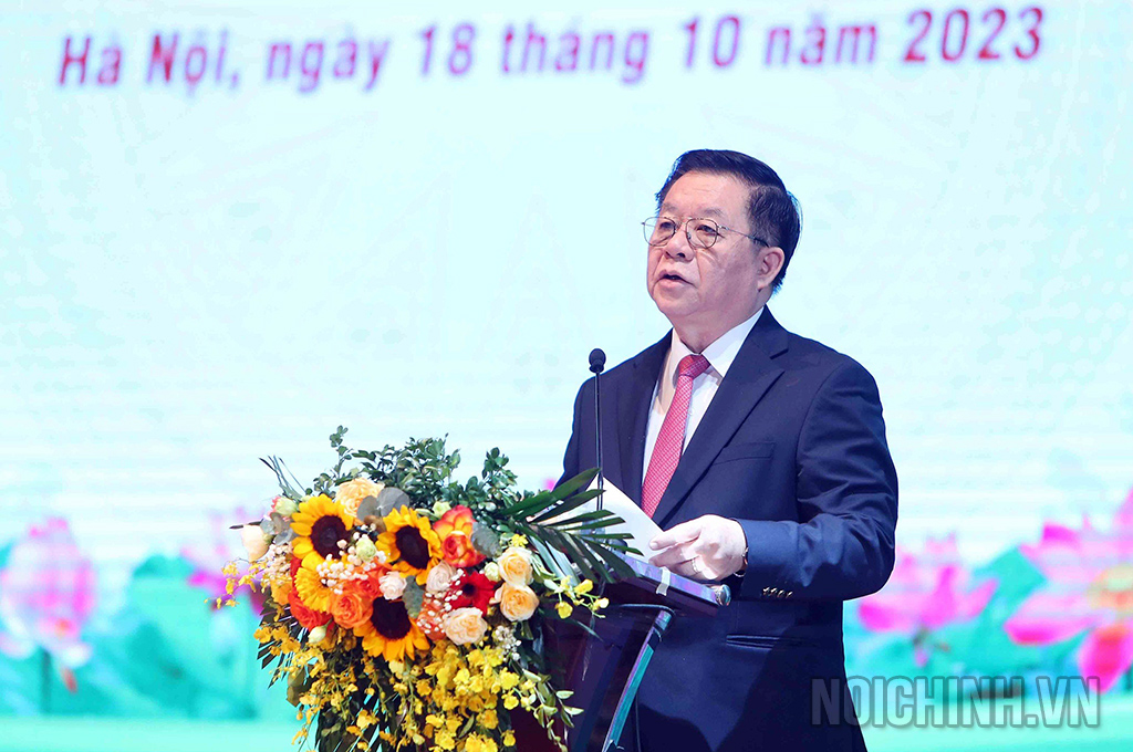 Đồng chí Nguyễn Trọng Nghĩa, Bí thư Trung ương Đảng, Trưởng Ban Tuyên giáo Trung ương phát biểu 