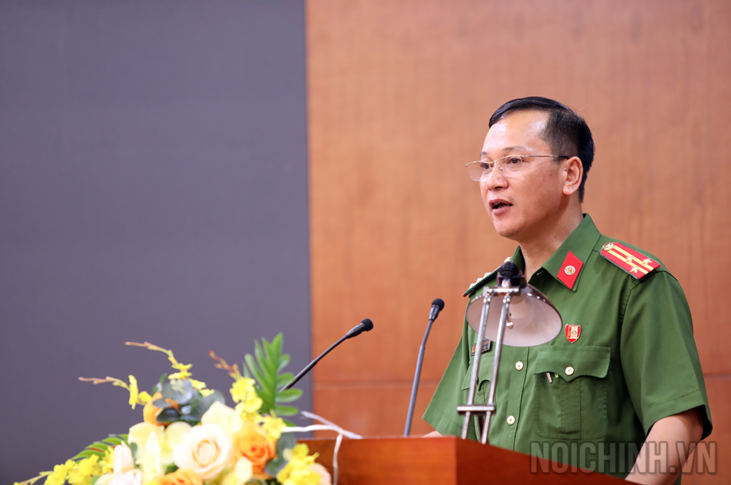 Thượng tá Trần Văn Đồng, Trường Đại học phòng cháy và chữa cháy, Bộ Công an truyền đạt phần lý thuyết tại buổi tập huấn