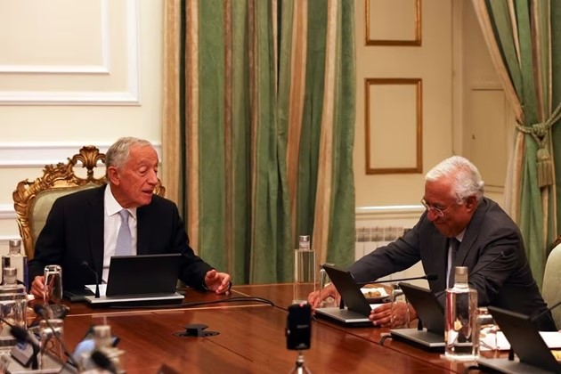 Tổng thống Bồ Đào Nha Marcelo Rebelo de Sousa họp với Hội đồng Nhà nước sau khi Thủ tướng Antonio Costa từ chức, tại Lisbon, ngày 9/11/2023. Ảnh: REUTERS/Pedro Nunes