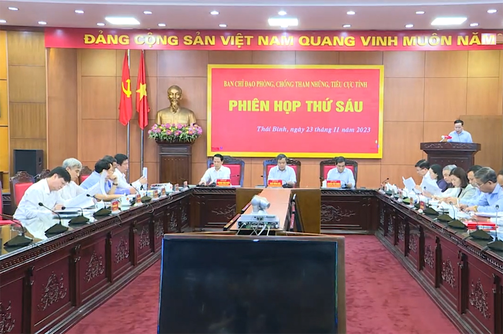 Toàn cảnh Phiên họp