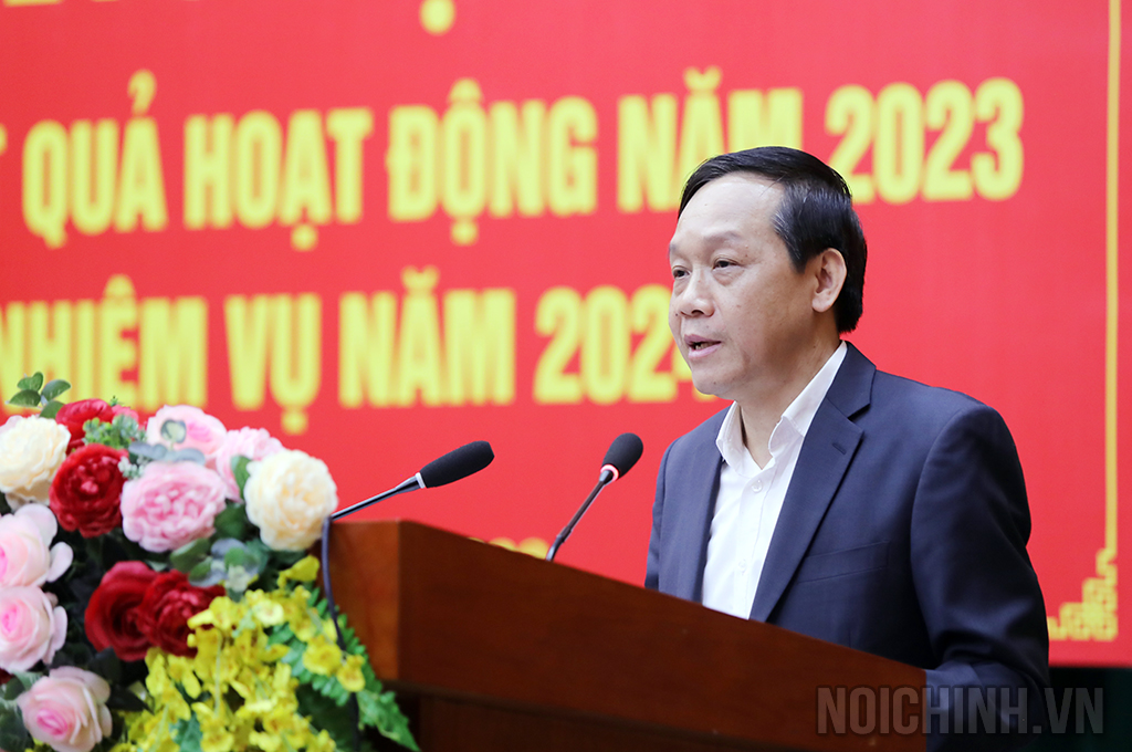 Đồng chí Nguyễn Thanh Hải, Phó Trưởng Ban Nội chính Trung ương phát biểu Kết luận tại Hội nghị