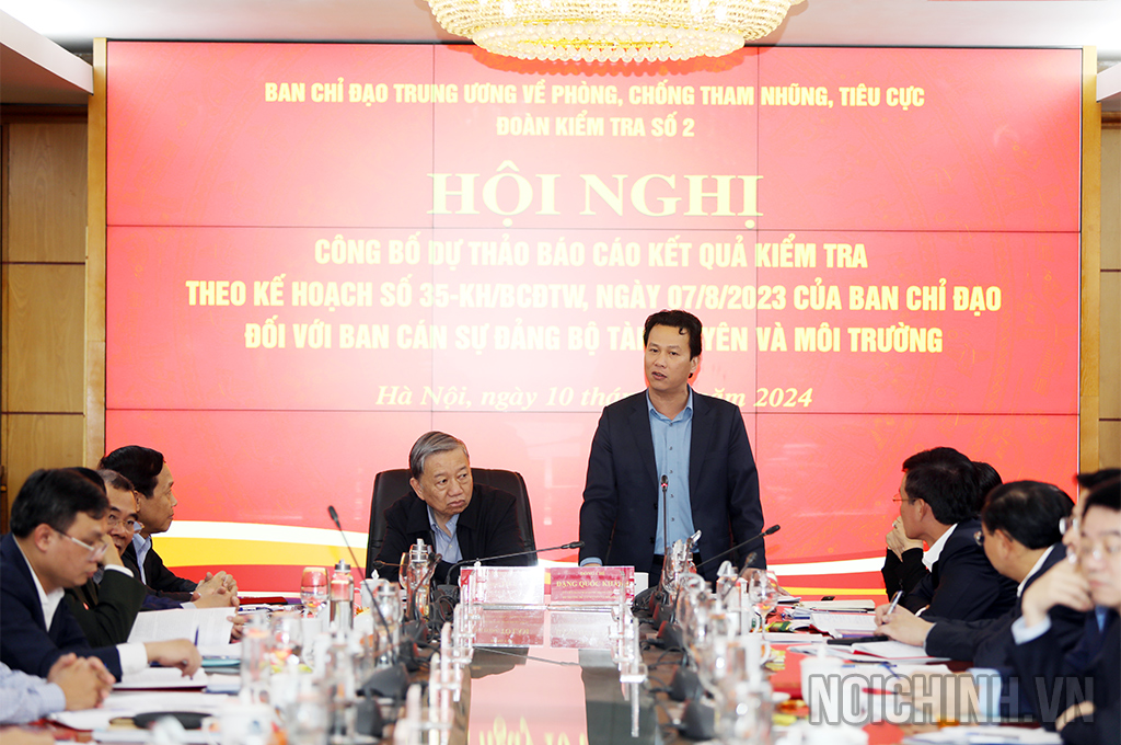 Đồng chí Đặng Quốc Khánh, Ủy viên Trung ương Đảng, Bí thư Ban cán sự đảng, Bộ trưởng Bộ Tài nguyên và Môi trường phát biểu tại Hội nghị