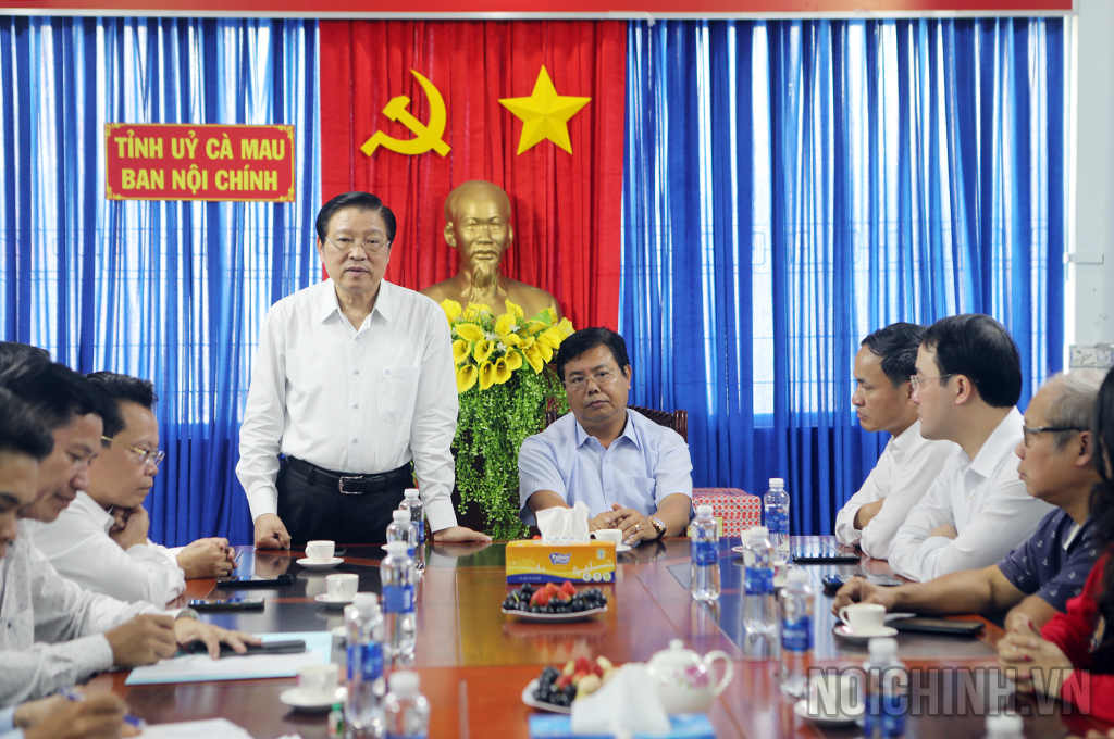 Đồng chí Phan Đình Trạc, Ủy viên Bộ Chính trị, Bí thư Trung ương Đảng, Trưởng Ban Nội chính Trung ương phát biểu 