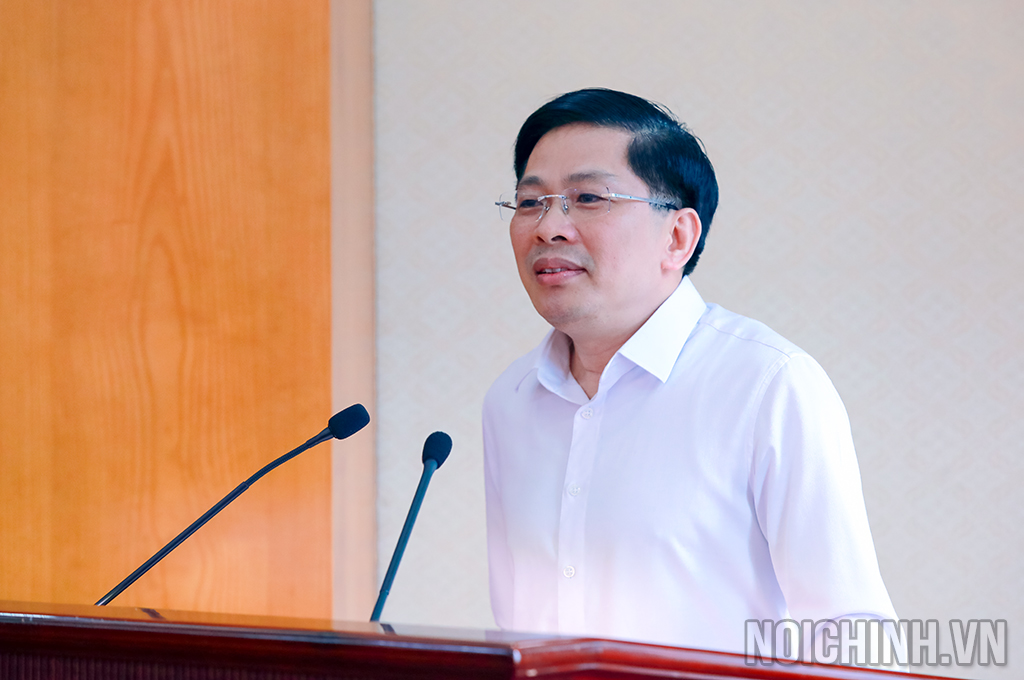 Đồng chí Đặng Văn Dũng, Phó Trưởng Ban Nội chính Trung ương phát biểu giao nhiệm vụ