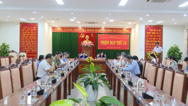 Quang cảnh Phiên họp