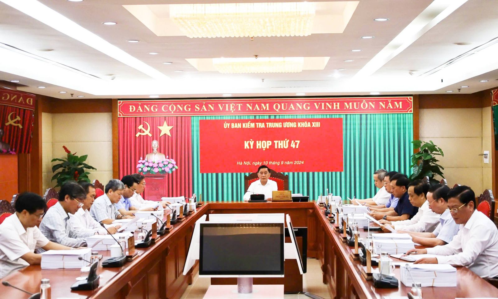 Quang cảnh Kỳ họp