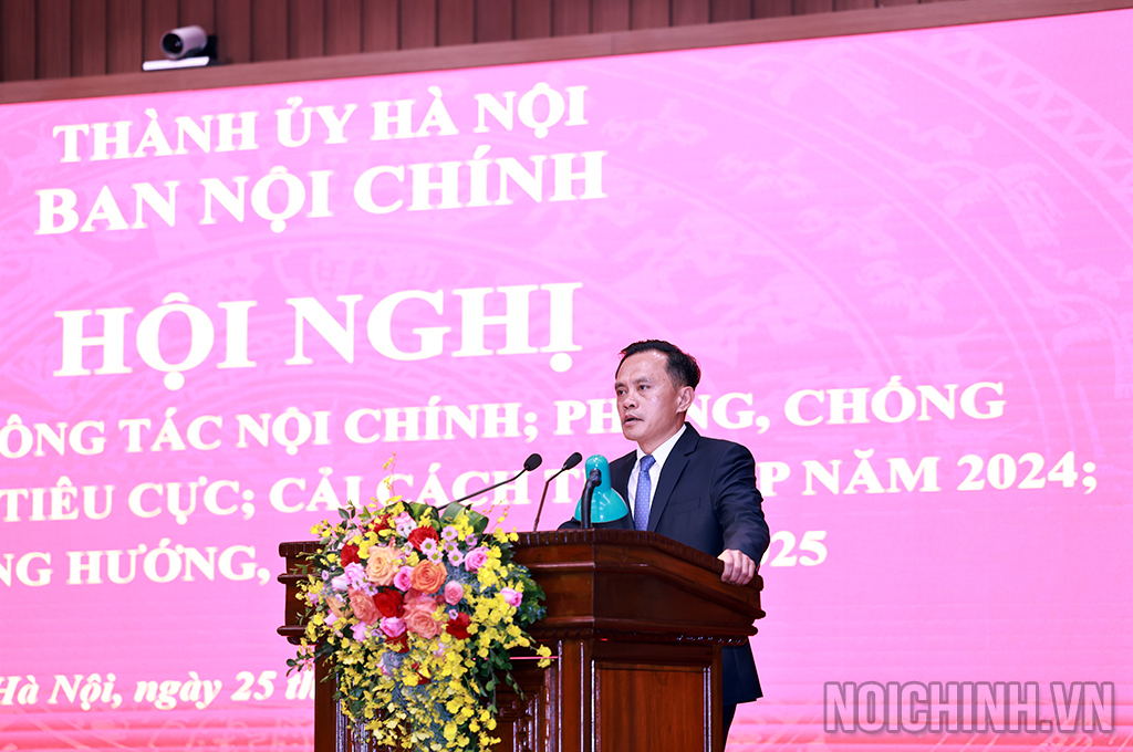 Đồng chí Phí Minh Hải, Phó Trưởng ban Thường trực, Phụ trách Ban Nội chính Thành ủy Hà Nội phát biểu