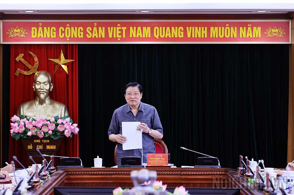 Đồng chí Phan Đình Trạc, Ủy viên Bộ Chính trị, Bí thư Trung ương Đảng, Trưởng Ban Nội chính Trung ương phát biểu kết luận